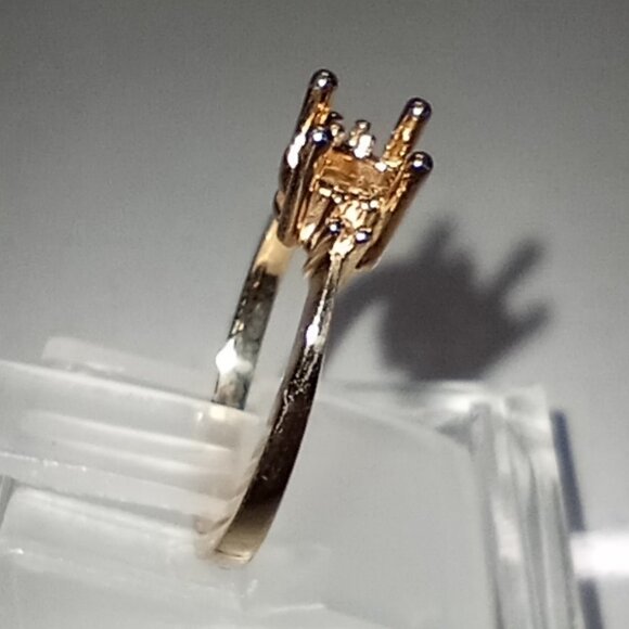 Two (2) 14Kt Yellow Gold 3-Stone Oval & Round Ring Castings - Picture 3 of 5